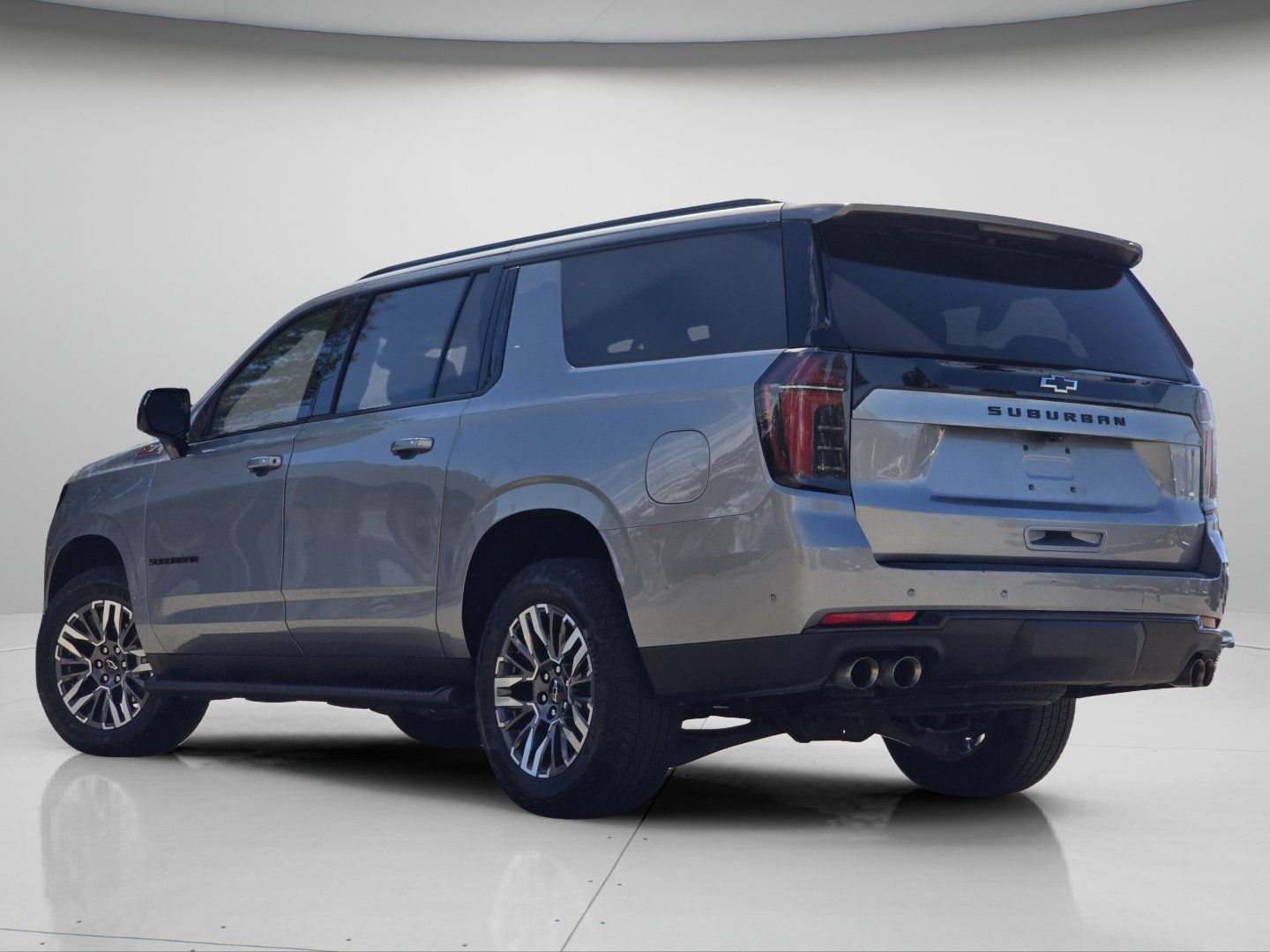 Used 2025 Chevrolet Suburban Z71 AWD/4WD image 22