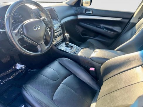 Used 2011 INFINITI G37 x Sedan w/ Premium Pkg image 10