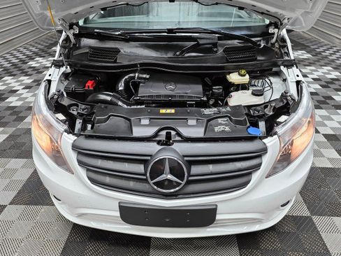 Used 2021 Mercedes-Benz Metris image 28