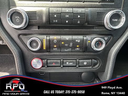 Used 2018 Ford Mustang Coupe RWD image 23
