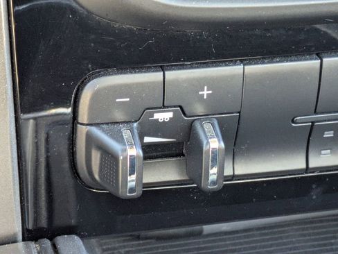 Used 2018 RAM 1500 Sport image 23