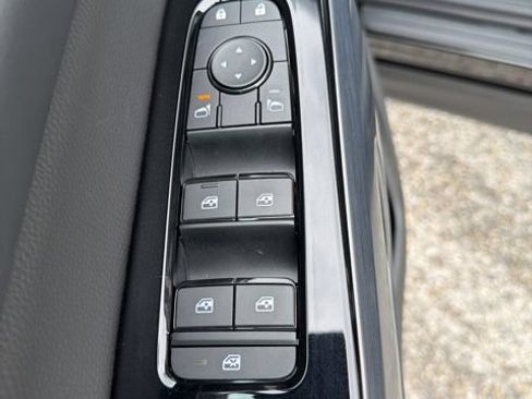 New 2026 Nissan Pathfinder SL AWD/4WD image 8