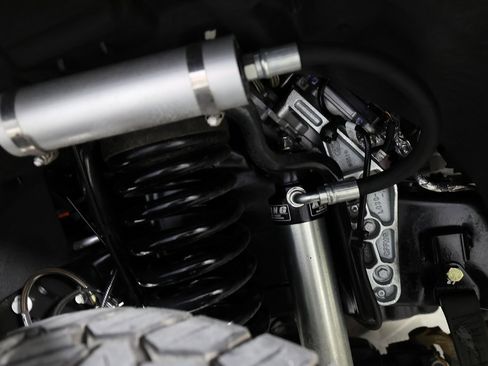 Used 2025 Ford F350 Platinum w/ Platinum Plus Package image 45