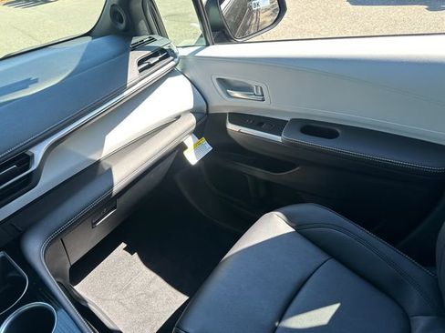 New 2026 Toyota Sienna XSE AWD/4WD image 21