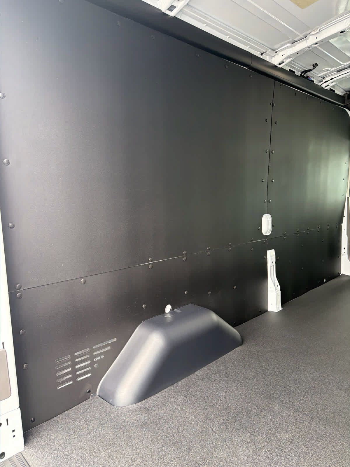 New 2027 Ford Transit 250 148 Medium Roof Extended AWD w/ Load Area Protection Package image 12
