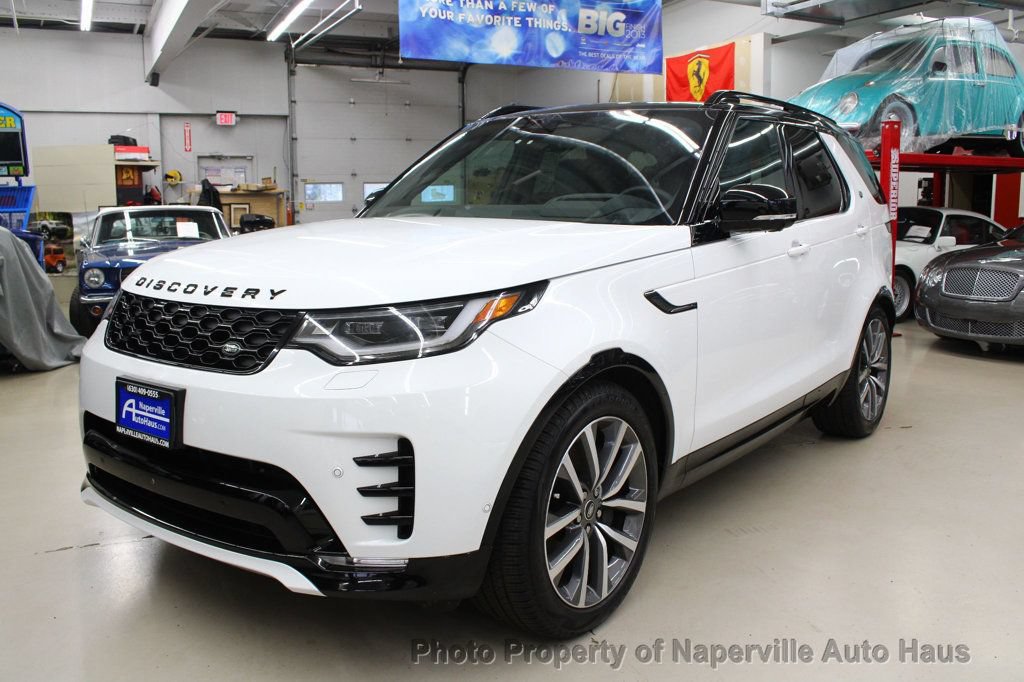 Used 2025 Land Rover Discovery Dynamic SE AWD/4WD image 2