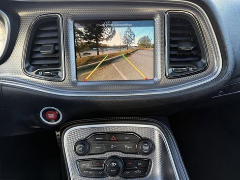 Used 2016 Dodge Challenger SRT Hellcat image 30