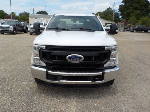 Used 2022 Ford F250 XL w/ Power Equipment Group RWD image 9