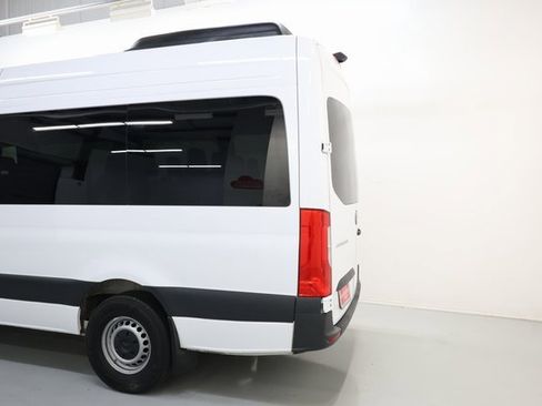 Used 2025 Mercedes-Benz Sprinter 2500 image 43