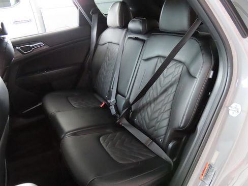 Used 2024 Kia Sportage X-Pro Prestige AWD/4WD image 30