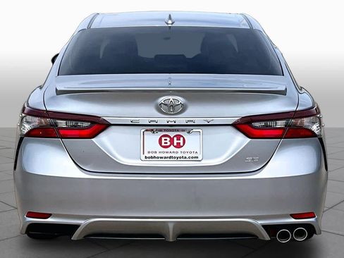 Used 2024 Toyota Camry SE FWD image 5