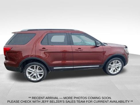 Used 2016 Ford Explorer XLT w/ Equipment Group 202A AWD/4WD image 1