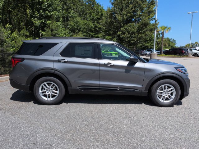 New 2026 Ford Explorer Active w/ Active Comfort Package RWD image 3