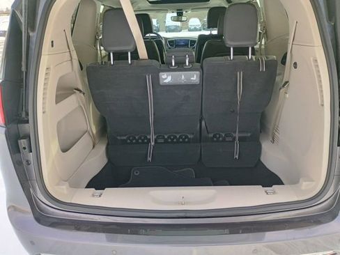 Used 2019 Chrysler Pacifica Touring-L Plus image 18