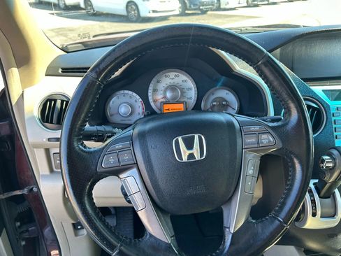 Used 2009 Honda Pilot Touring image 16