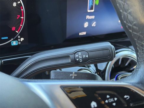 Used 2025 Mercedes-Benz GLA 250 image 12