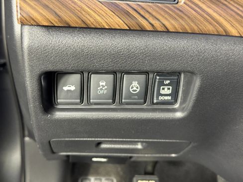 Used 2018 Nissan Maxima Platinum image 18