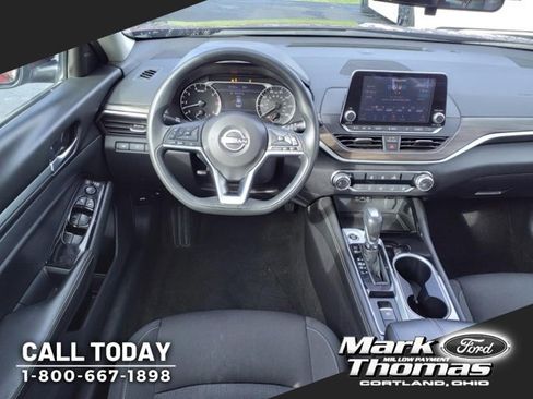 Used 2023 Nissan Altima 2.5 SV image 7