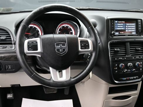 Used 2017 Dodge Grand Caravan SE w/ Power Window Group image 26