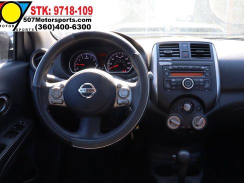 Used 2012 Nissan Versa SV w/ Convenience Pkg FWD image 18