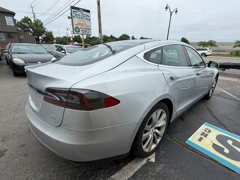 Used 2014 Tesla Model S 85 RWD image 5