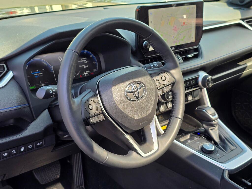 Used 2024 Toyota RAV4 XSE w/ Advanced Technology Package AWD/4WD image 18