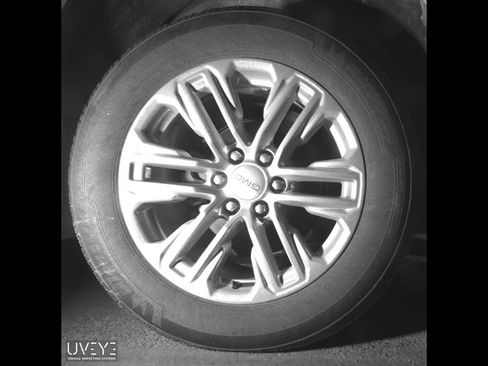 Used 2022 GMC Yukon SLT w/ SLT Premium Package image 13