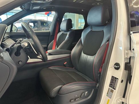 Used 2022 Genesis GV70 2.5T w/ Sport Prestige Package image 21