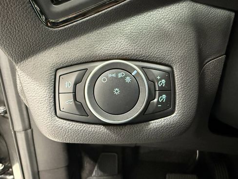 Used 2017 Ford Escape Titanium image 20