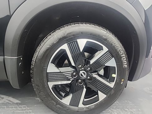 New 2026 Nissan Kicks SV w/ Charging Package image 9