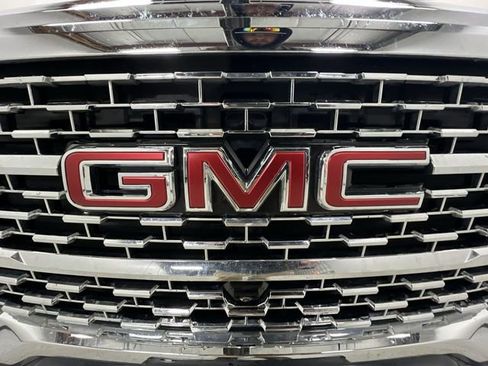 Certified 2022 GMC Acadia Denali w/ Denali Ultimate Package image 32