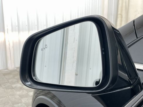 Certified 2019 Buick Encore Sport Touring w/ Safety Package image 31