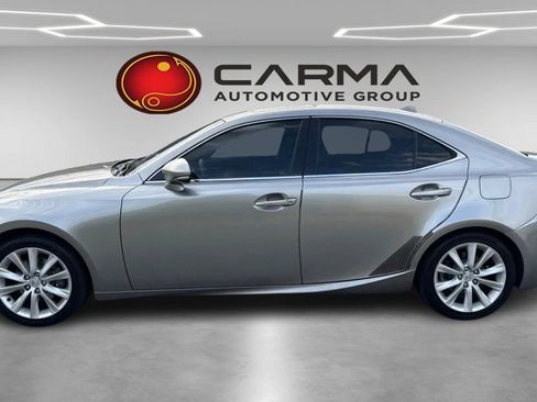 Used 2015 Lexus IS 250 RWD image 2