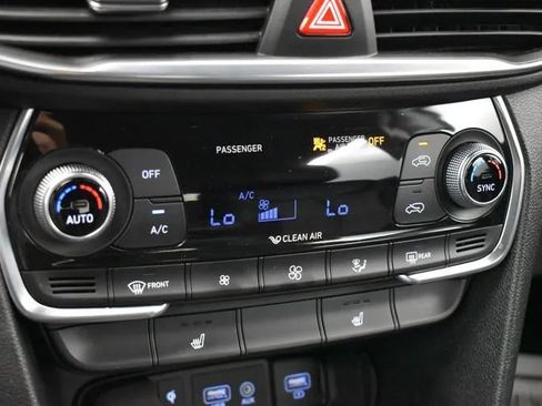 Used 2020 Hyundai Santa Fe SEL w/ Convenience + Premium Package FWD image 32