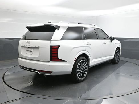Used 2026 Hyundai Palisade Calligraphy FWD image 7