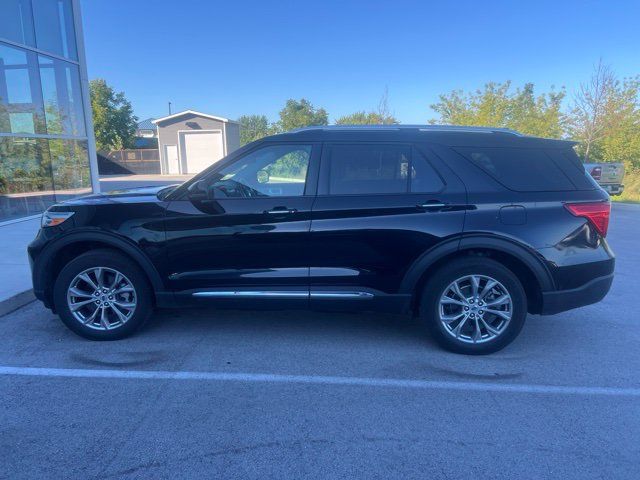Used 2022 Ford Explorer Limited w/ Equipment Group 301A AWD/4WD image 8