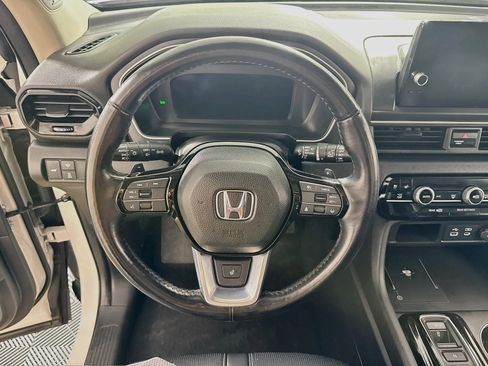 Used 2023 Honda Pilot Elite image 18