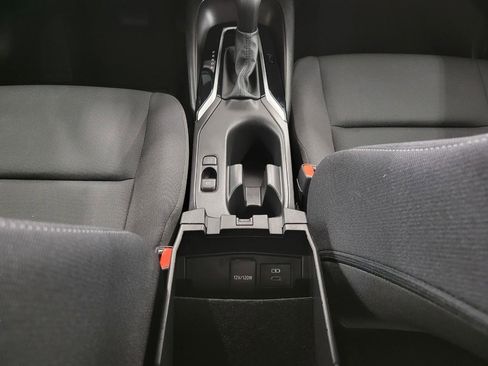 Used 2024 Toyota Corolla LE image 17