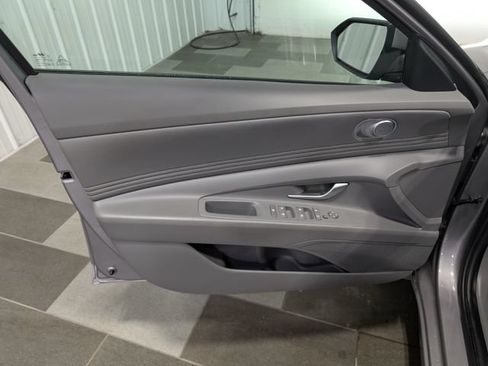 Used 2024 Hyundai Elantra SEL w/ Convenience Package FWD image 13