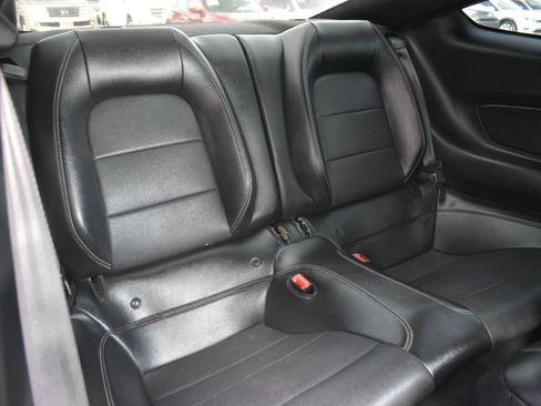 Used 2019 Ford Mustang GT Premium w/ Equipment Group 401A RWD image 27