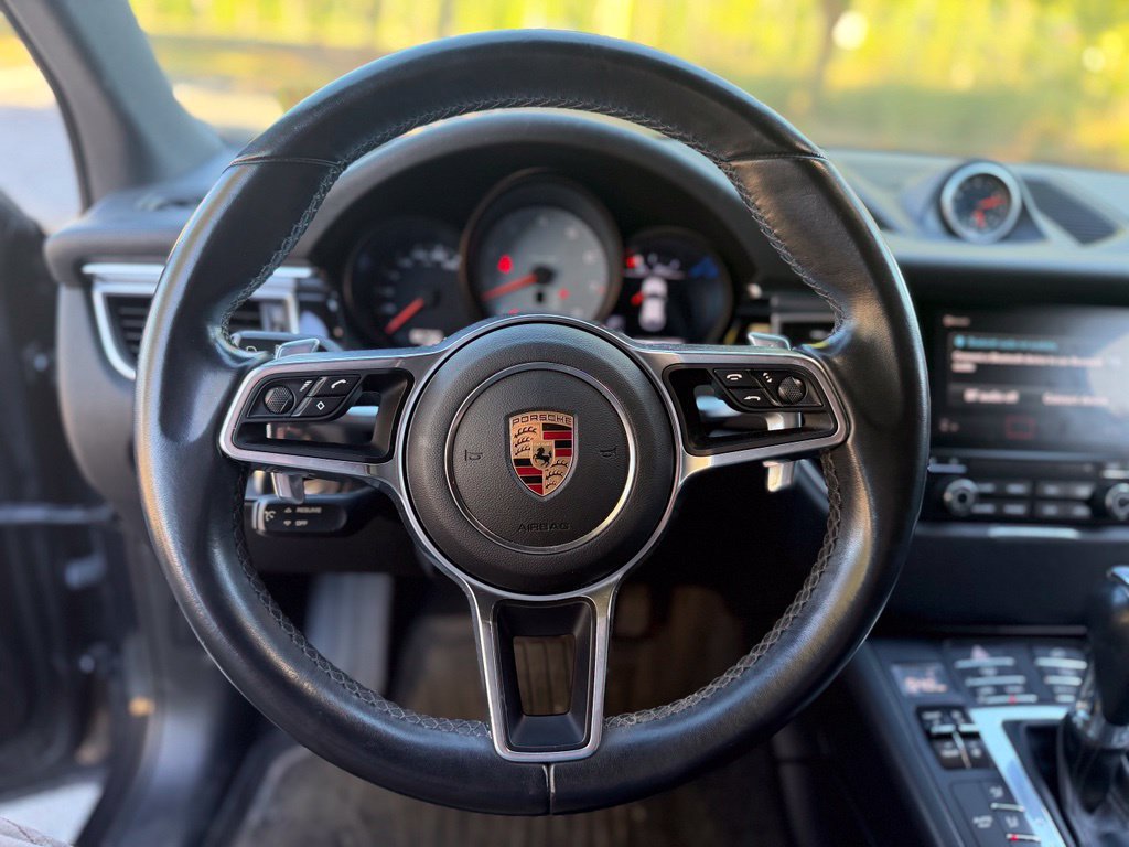 Used 2017 Porsche Macan S AWD/4WD image 21