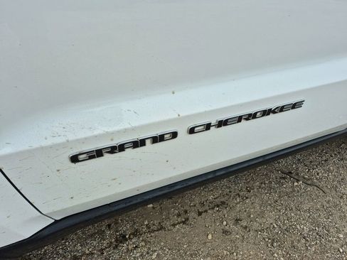 Used 2021 Jeep Grand Cherokee Limited w/ Trailer Tow Group IV image 13