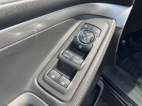 Used 2014 Ford Explorer XLT w/ Equipment Group 202A image 26