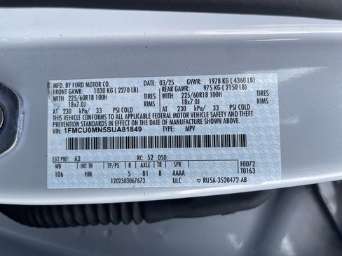 Used 2025 Ford Escape ST-Line w/ Tech Pack #1 image 5