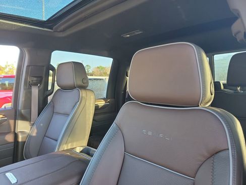 New 2026 GMC Sierra 2500 Denali w/ Denali Reserve Package AWD/4WD image 25