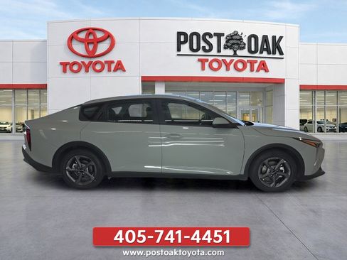 Used 2026 Kia K4 FWD image 8
