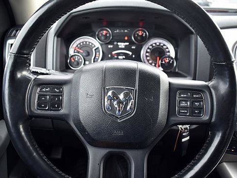 Used 2018 RAM 1500 SLT image 28