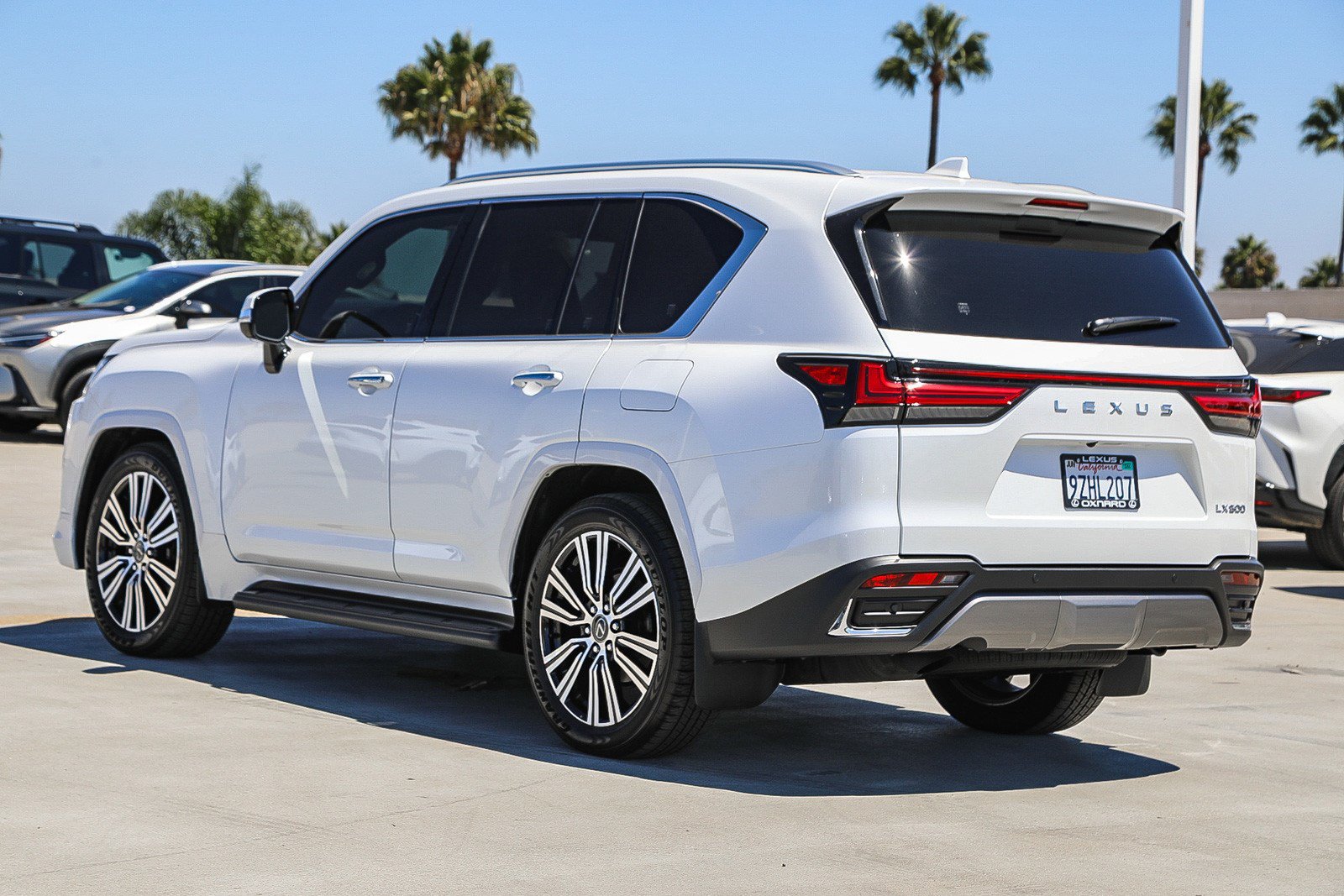Certified 2026 Lexus LX 600 4WD w/ Luxury Package image 5