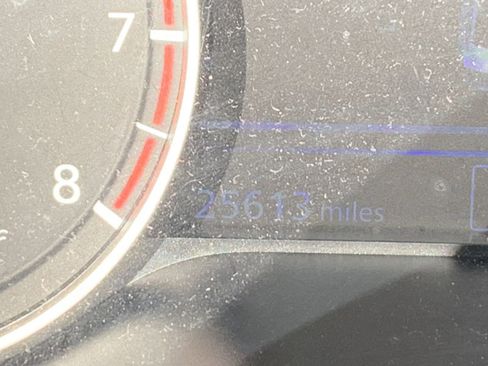 Used 2025 Nissan Altima 2.5 SV image 9