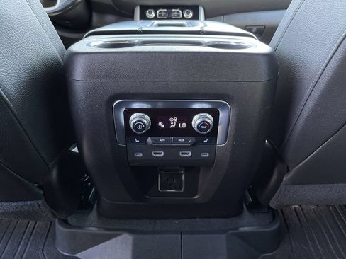Used 2021 GMC Yukon Denali w/ Denali Ultimate Package AWD/4WD image 44